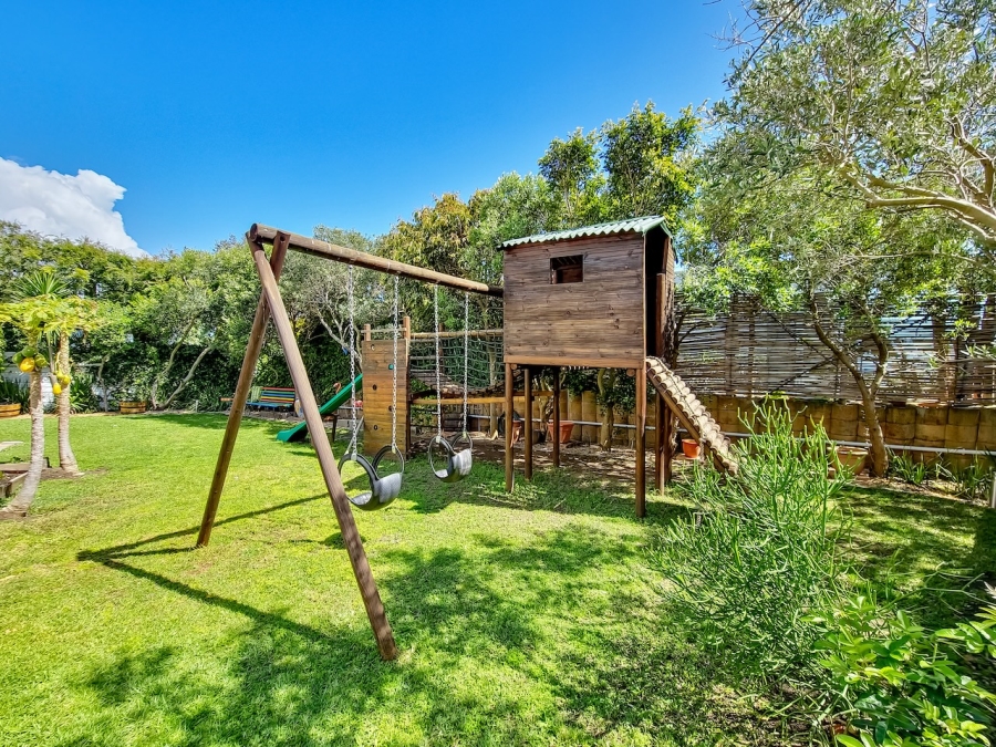 To Let 7 Bedroom Property for Rent in Camps Bay Western Cape